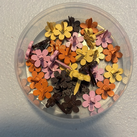 Stampin’ Up! 32 pieces in four colors - Picture 2 of 3